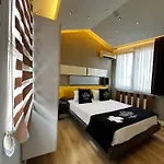 Se Group Corner *