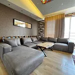 Se Group Corner Hotel *