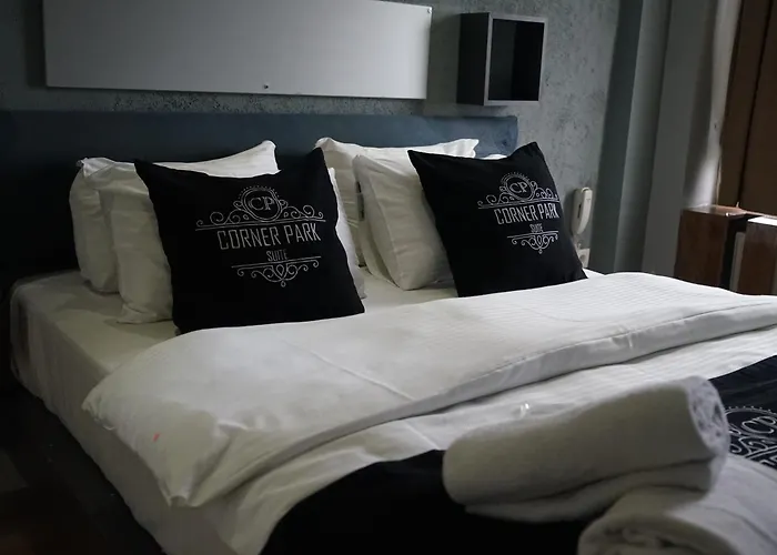 Se Group Corner Hotel *