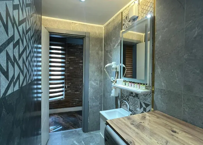 Se Group Corner Otel *